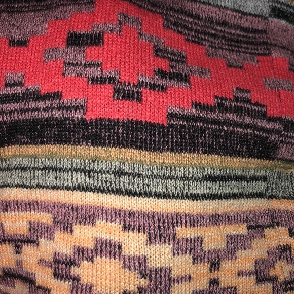 Long sweater. - Picture 2 of 2